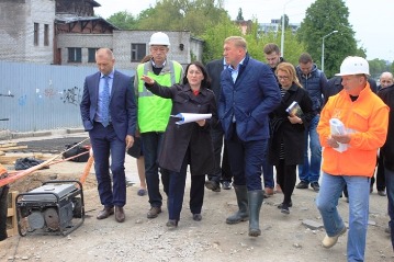 20  2015                    .  .
28,29 - 30                ,  25-  