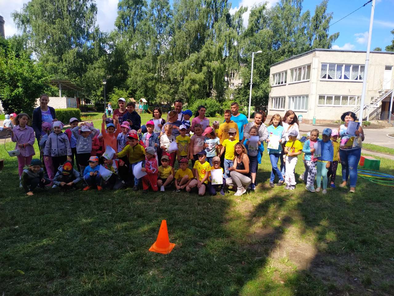 28 июня 2019 года в рамках регионального проекта «Крепкая семья» и празднования Дня молодежи в детском саду № 133 прошел спортивный турнир «Кожаный мяч»