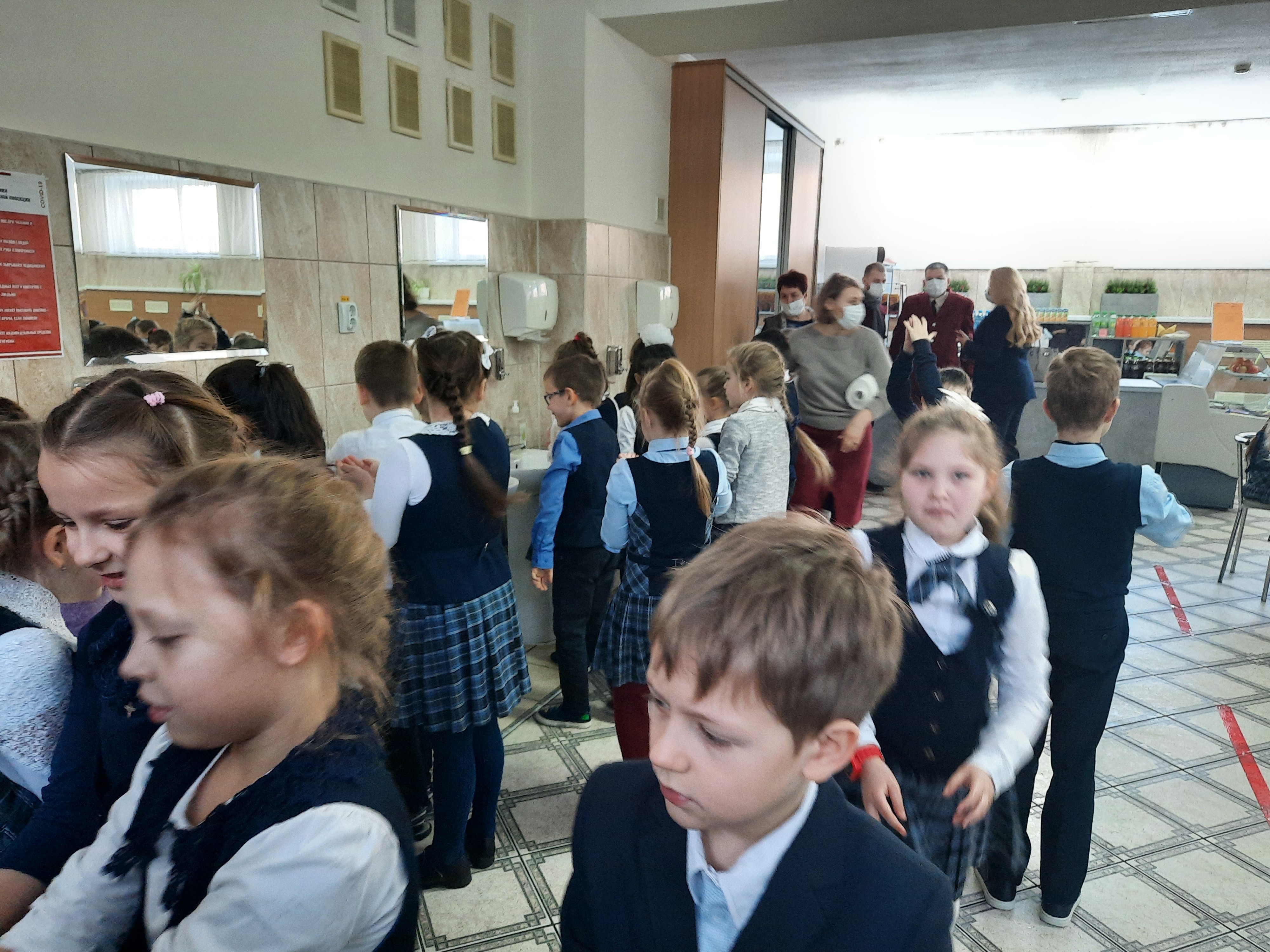 Элжур калининград школа 14. 56 школа калининград 2 корпус. Элжур калининград школа 14. 10 школа калининград. Школа 50 калининград.