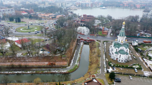 ����� � �� �����