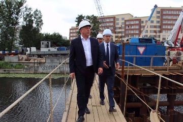 11  2017            ,     .     ,        .