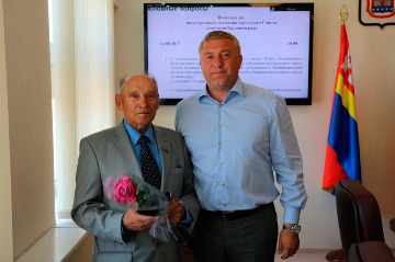 16  2017                    -    -,          ,        