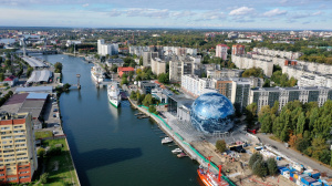 ����� � �� �����