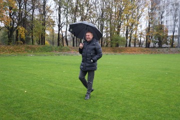 27  2017  -                  ,       FIFA  2018 .