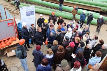 29  2017   -         ,                  .      40   