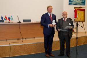 �� ���� ������ � ����������� �������� ����� ��� ������ ����� ��� �� 30 ������� ������ � ���������.