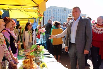 12  2017            ,   .