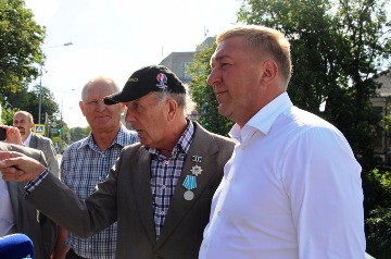 4  2017  -               . - .         ,      