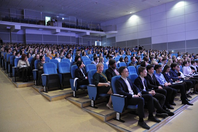    40 . ..    XI  ,        :   