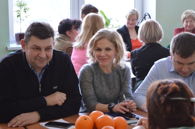 8     24                  4-      