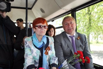 8                ,  6  1945             