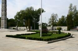Мемориальный памятник 1200 воинам-гвардейцам 