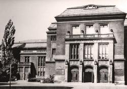 Историческое здание музея - Штадтхалле (20-е XX века)