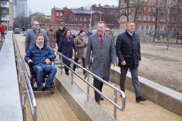 26  2015                ,      .